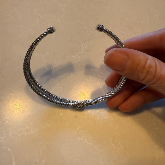 David Yurman X crossover cuff with Diamonds - Picture 3 of 6